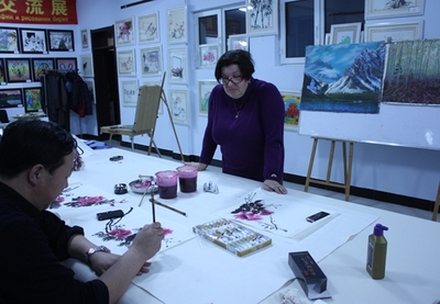 中俄藝術(shù)家傳統(tǒng)文化藝術(shù)交流活動在黑河成功舉行